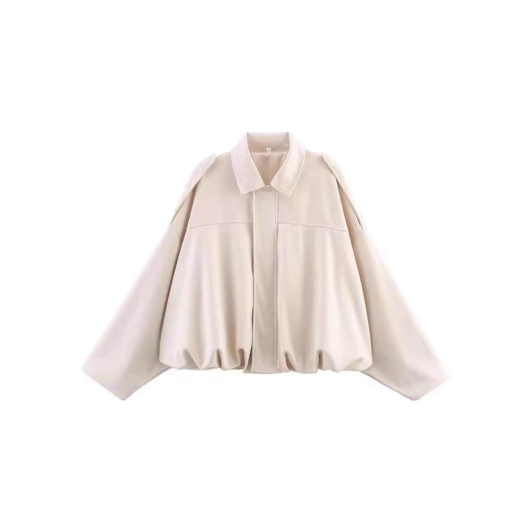 Veste courte pour femmes en coupe oversize avec ourlet ballon et épaulettes
