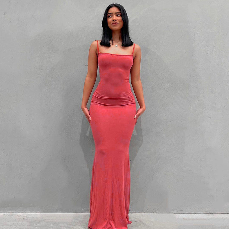 Robe maxi en jersey ajustée pour femmes avec drapés cintrés, manches longues et ourlet évasé Echoarchiv