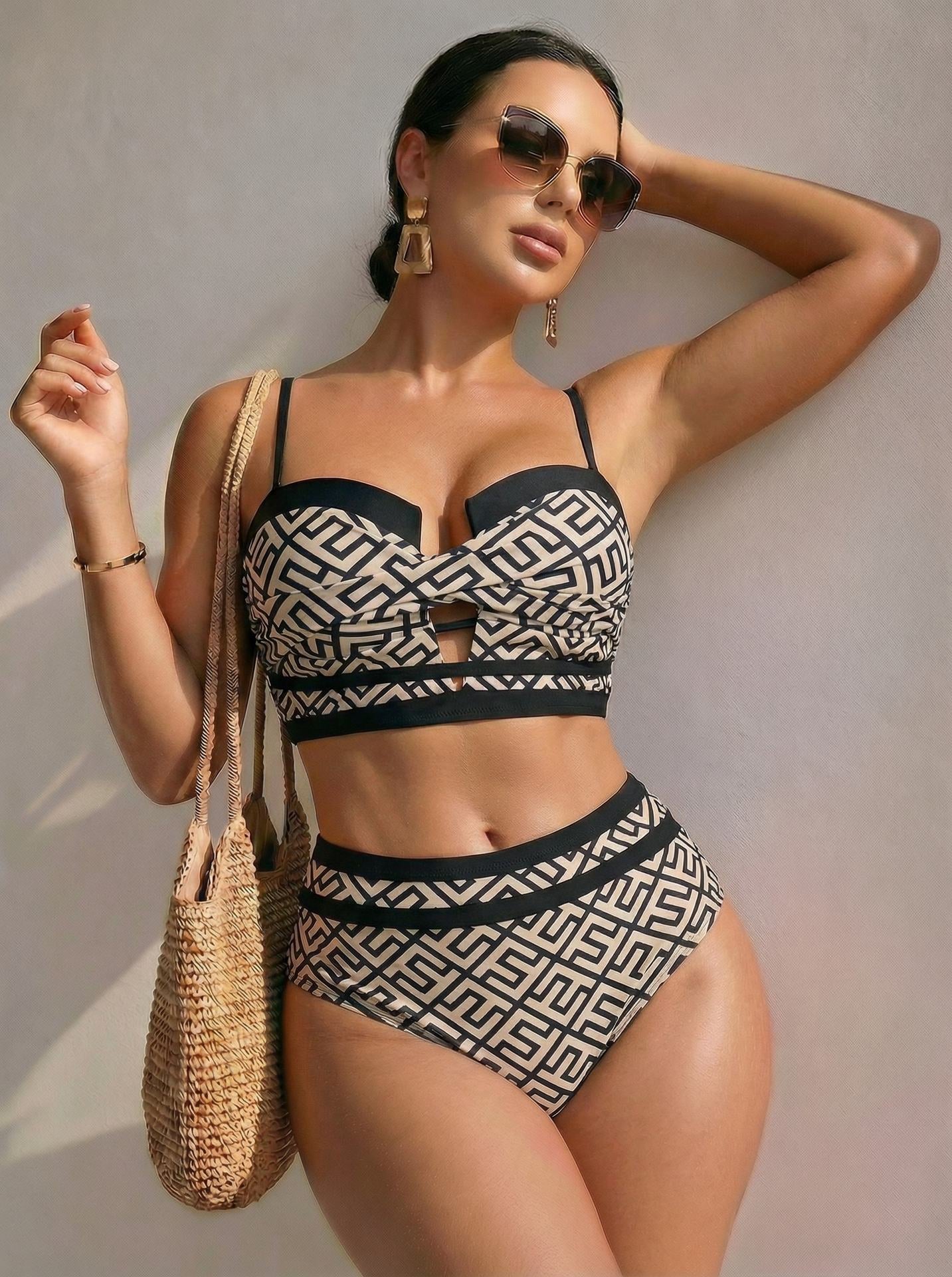 Bikini femme à taille haute avec découpe tendance et motif géométrique Echo Archiv