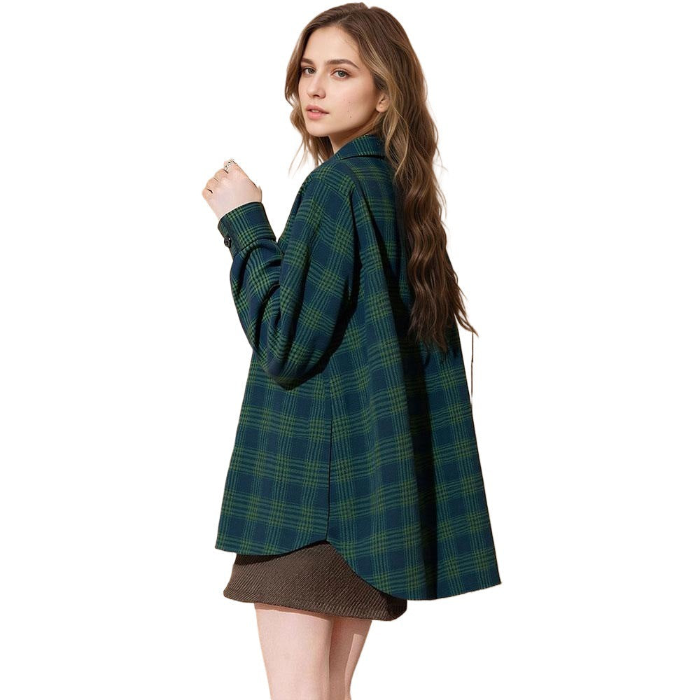 Veste chemise à carreaux oversize pour femmes avec ourlet tombant et manches à boutons