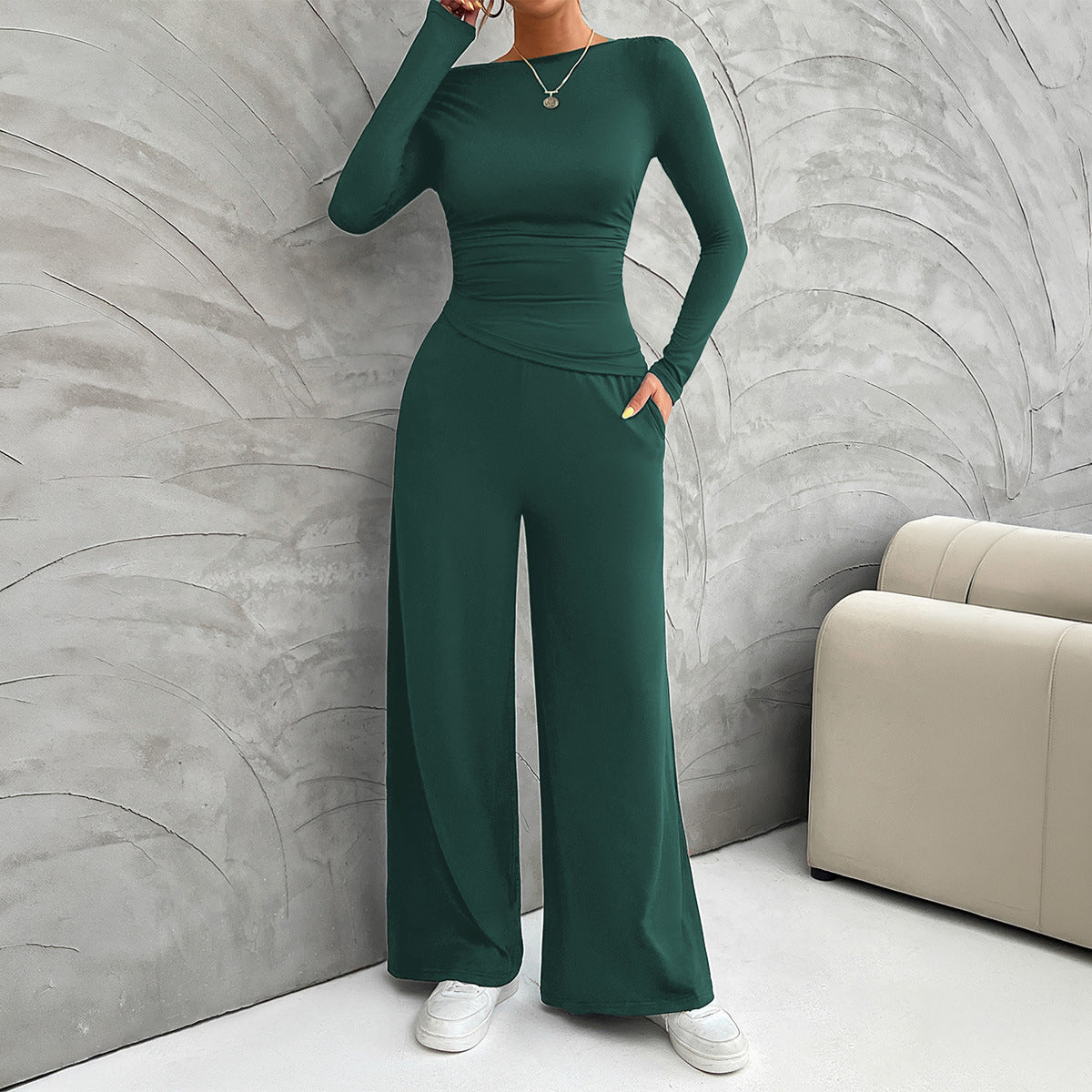 Ensemble en jersey à deux pièces pour femmes avec look drapé asymétrique, top à manches longues et pantalon taille haute ample Echo Archiv