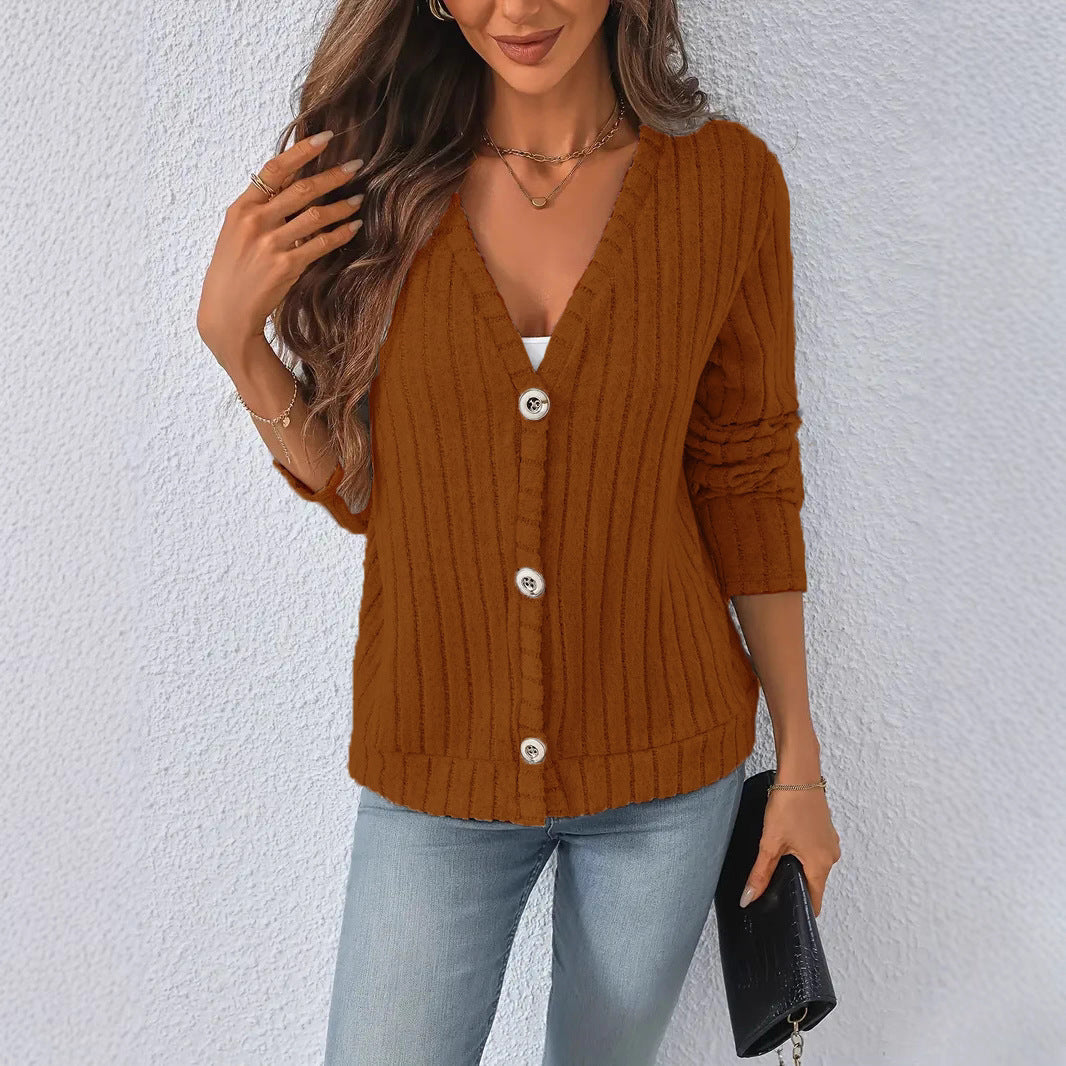 Cardigan en tricot à col en V côtelé pour femmes avec boutons décoratifs, épaules légèrement tombantes et ourlet carré Echo Archiv