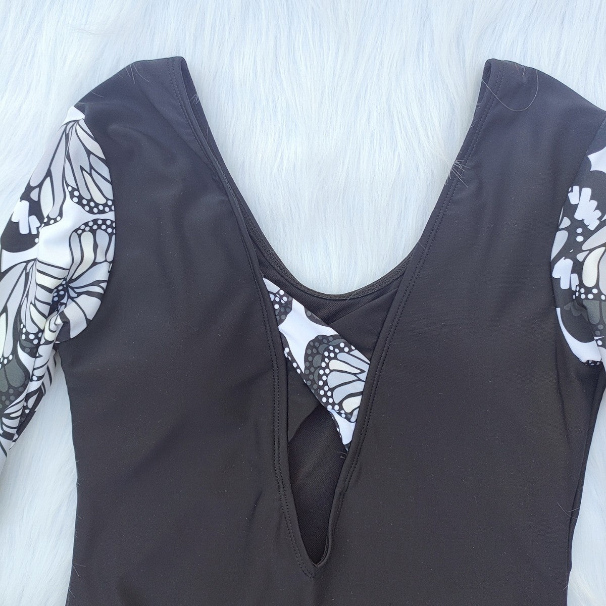 Maillot de bain à manches longues pour femmes avec design de papillon à la mode R&B