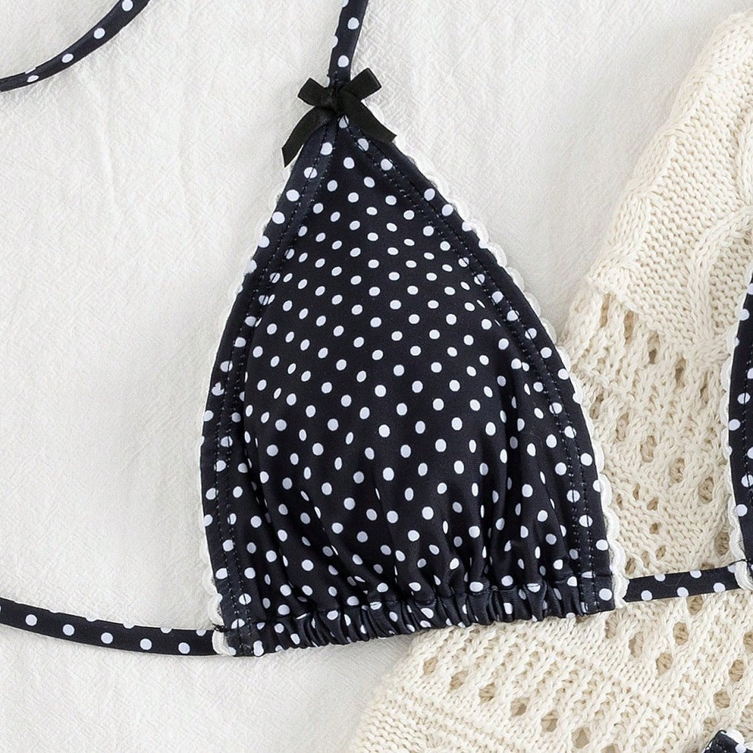 Ensemble de bikini triangle pour femmes avec des pois ludiques R&B