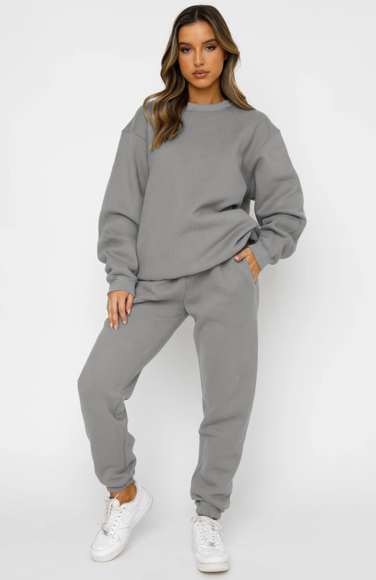 Ensemble de loungewear Cozy à deux pièces pour femmes avec col rond oversize et jogging taille haute avec cordon Echo Archiv