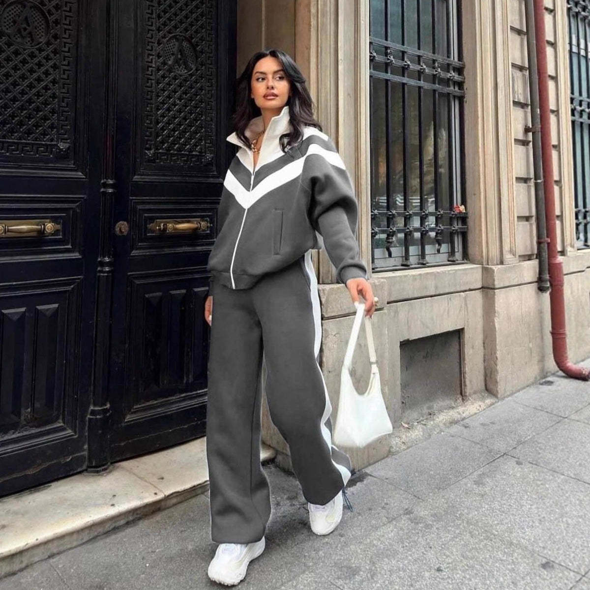 Ensemble de jogging deux pièces pour femmes avec bandes contrastées Echoarchiv