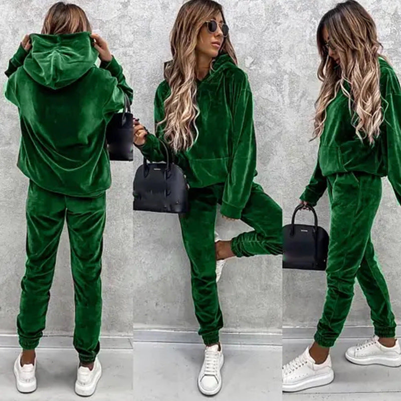 Ensemble de lounge en velours pour femmes avec un pull à capuche douillet et un jogging fuselé Echo Archive