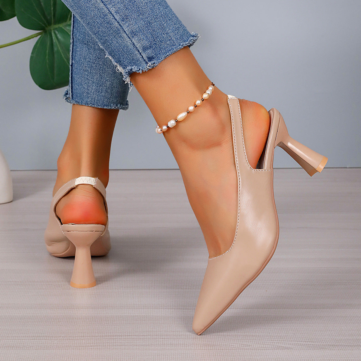 Escarpins à talon ouvert pour femmes avec un design élégant et un confortable talon bloc R&B