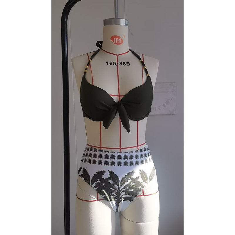 Bikini Push-Up pour femmes avec nœud décoratif et accents dorés R&B