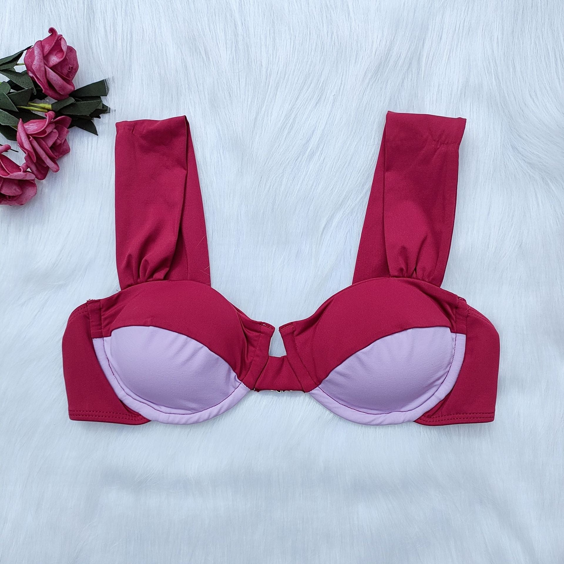 Ensemble de bikini taille haute pour femmes avec design innovant R&B