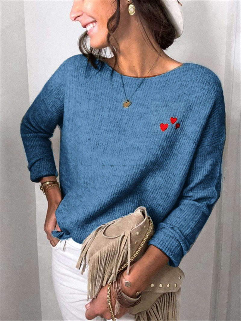 Pull en maille oversize pour femmes avec broderie en forme de cœur et décolleté bateau