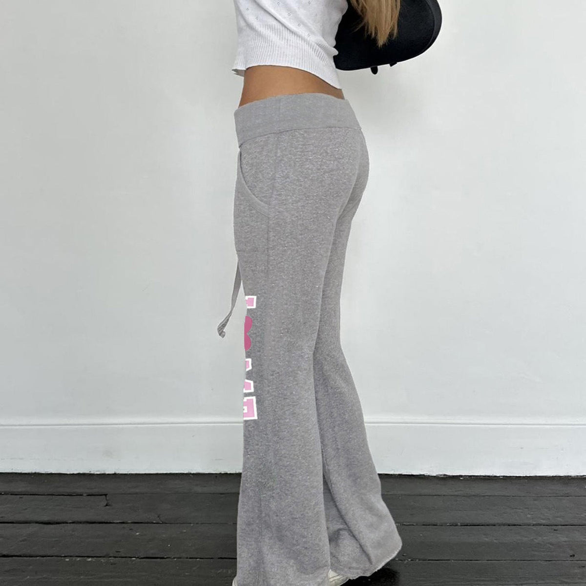 Pantalon de jogging évasé pour femmes avec cordon de serrage, poches latérales et imprimé Love frappant Echo Archiv