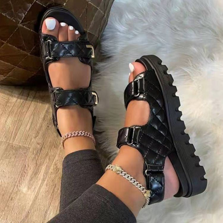 Sandales tendance pour femmes au design moderne R&B