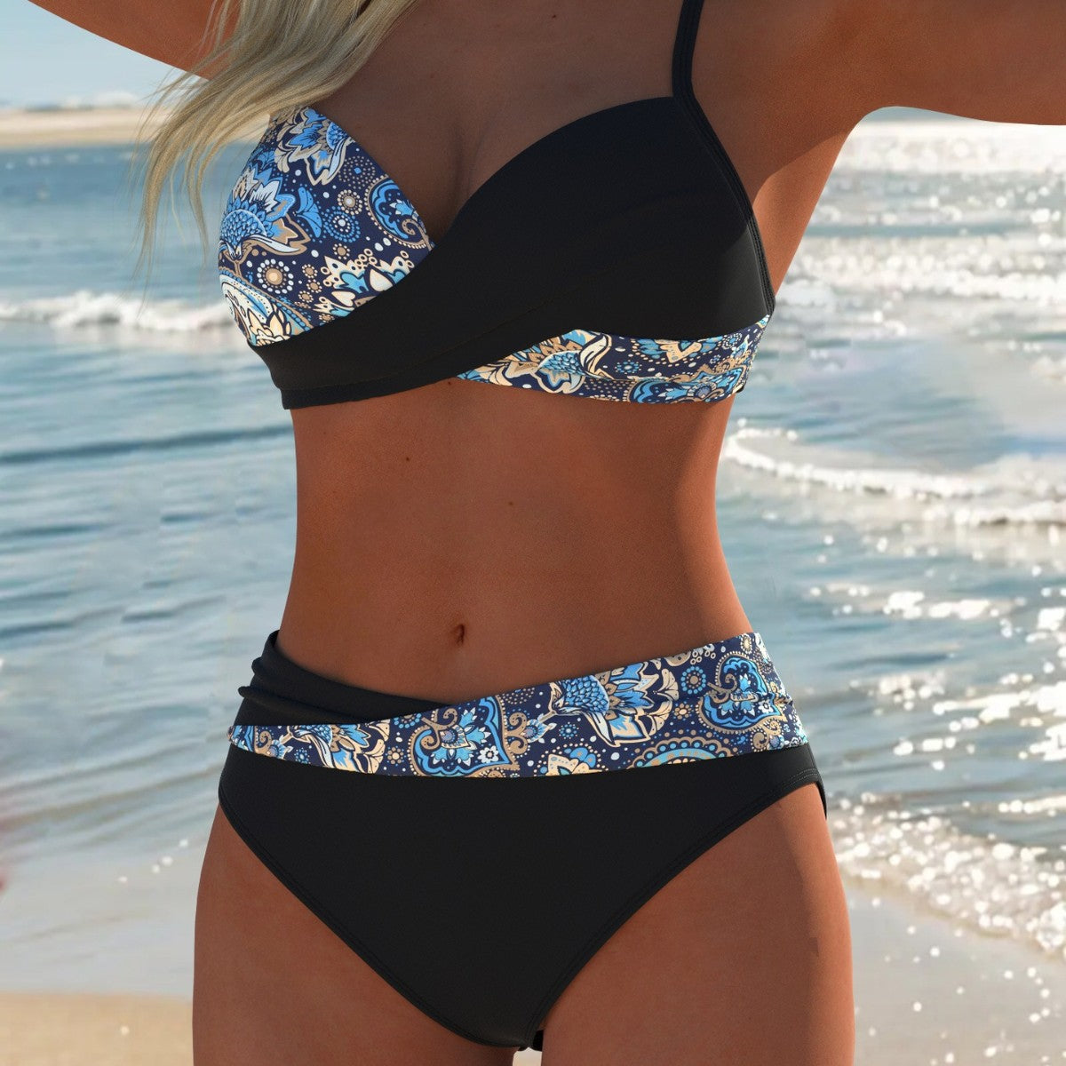 Bikini bandeau pour femmes avec un motif de plumes unique et une taille haute R&B