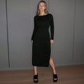 Robe midi ajustée pour femmes avec encolure bateau, manches longues et fente latérale