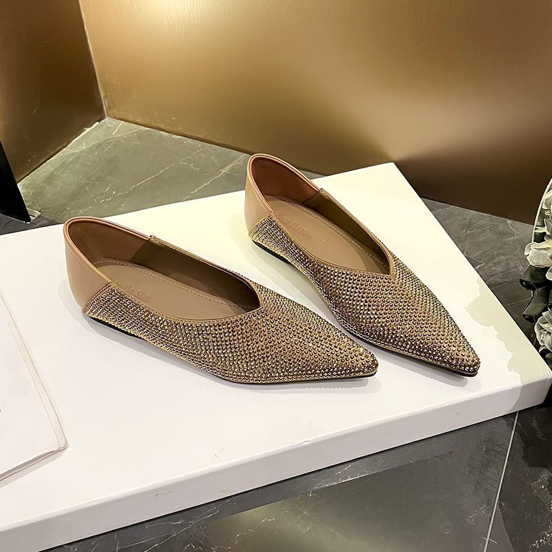 Ballerines élégantes à bout pointu pour femmes avec design en strass scintillant R&B