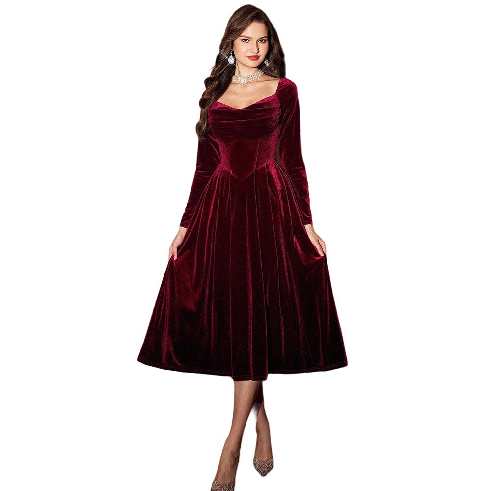Robe midi en velours pour femmes avec décolleté en cœur, taille cintrée et jupe évasée