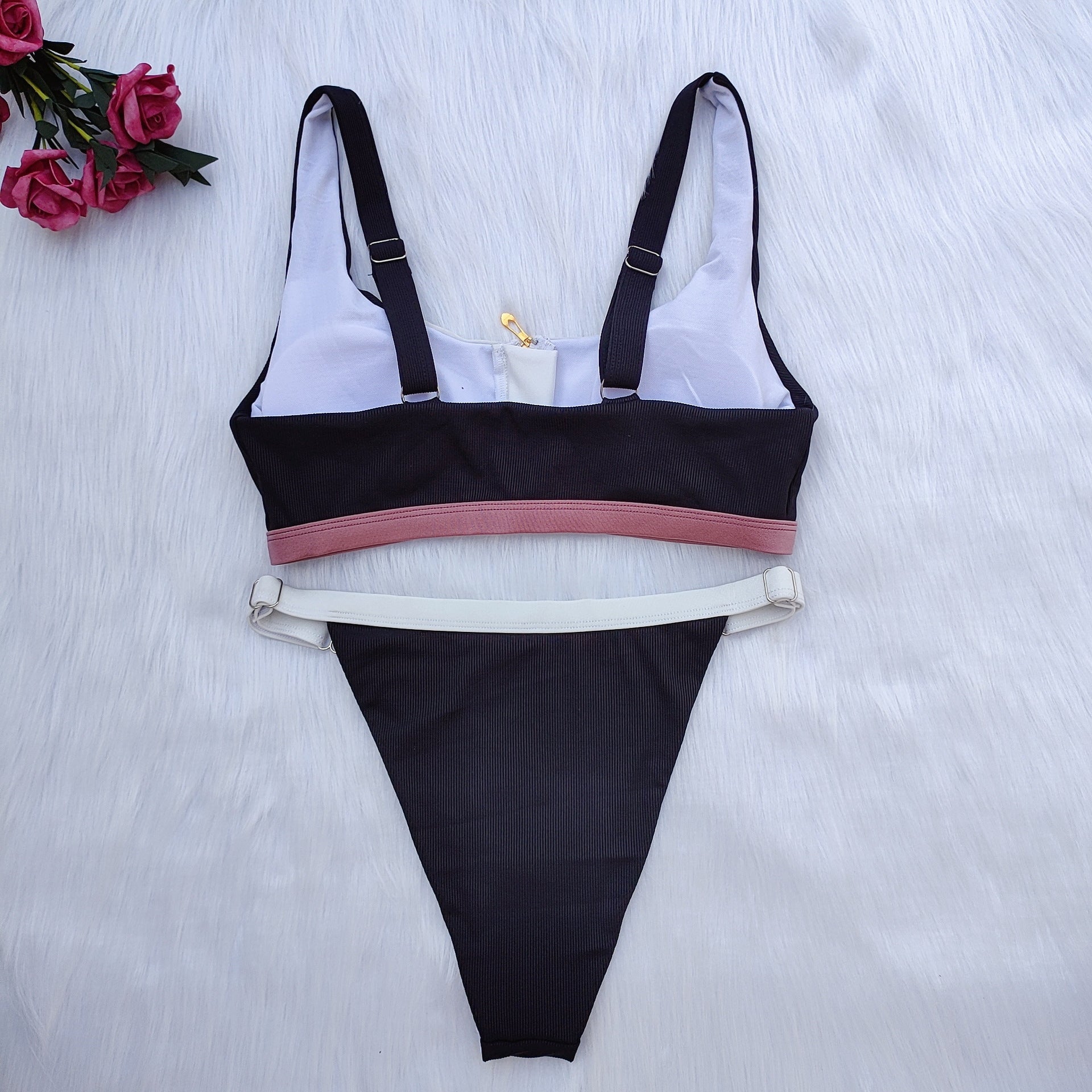 Ensemble de bikini de sport pour femmes avec fermeture éclair et détails colorés R&B