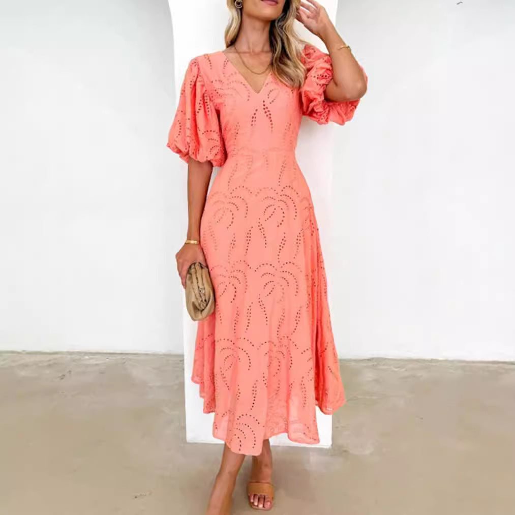Robe midi cintrée pour femmes avec broderie ajourée et manches ballon volumineuses R&B