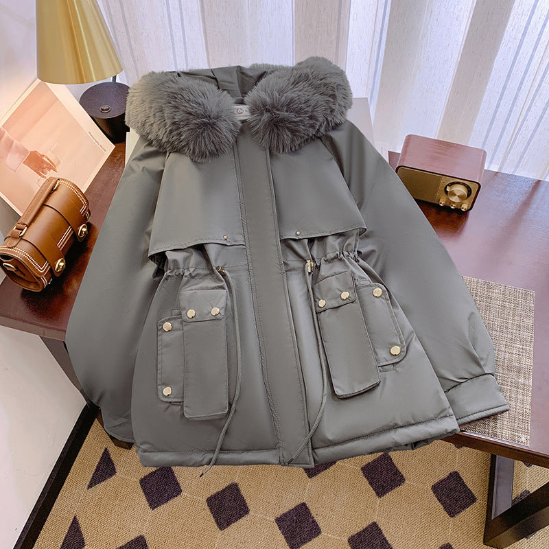 Parka courte utilitaire pour femmes avec col en fausse fourrure volumineux, poches cargo et cordon de serrage cintré Echo Archiv