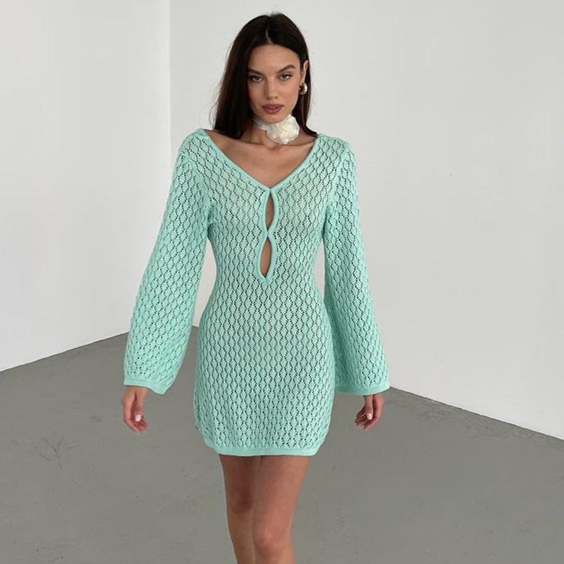 Robe en crochet élégante pour femmes avec décolleté profond R&B