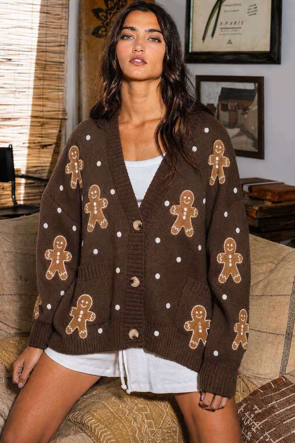 Cardigan en tricot oversized pour femmes avec broderie de pain d'épice et décolleté en V profond Echo Archiv