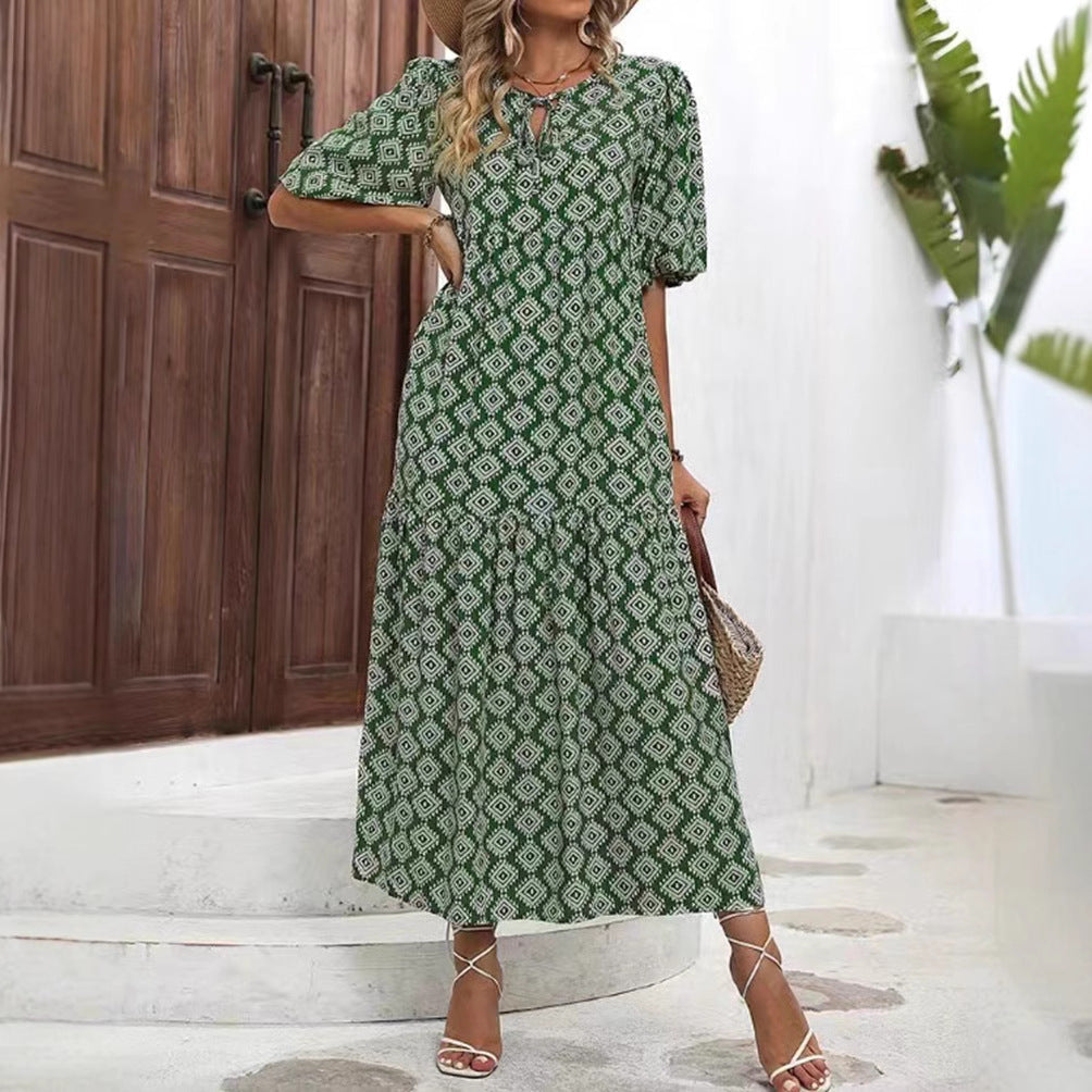 Robe maxi aérienne pour femmes avec imprimé ethnique géométrique, jupe à volants froncée et décolleté clé R&B