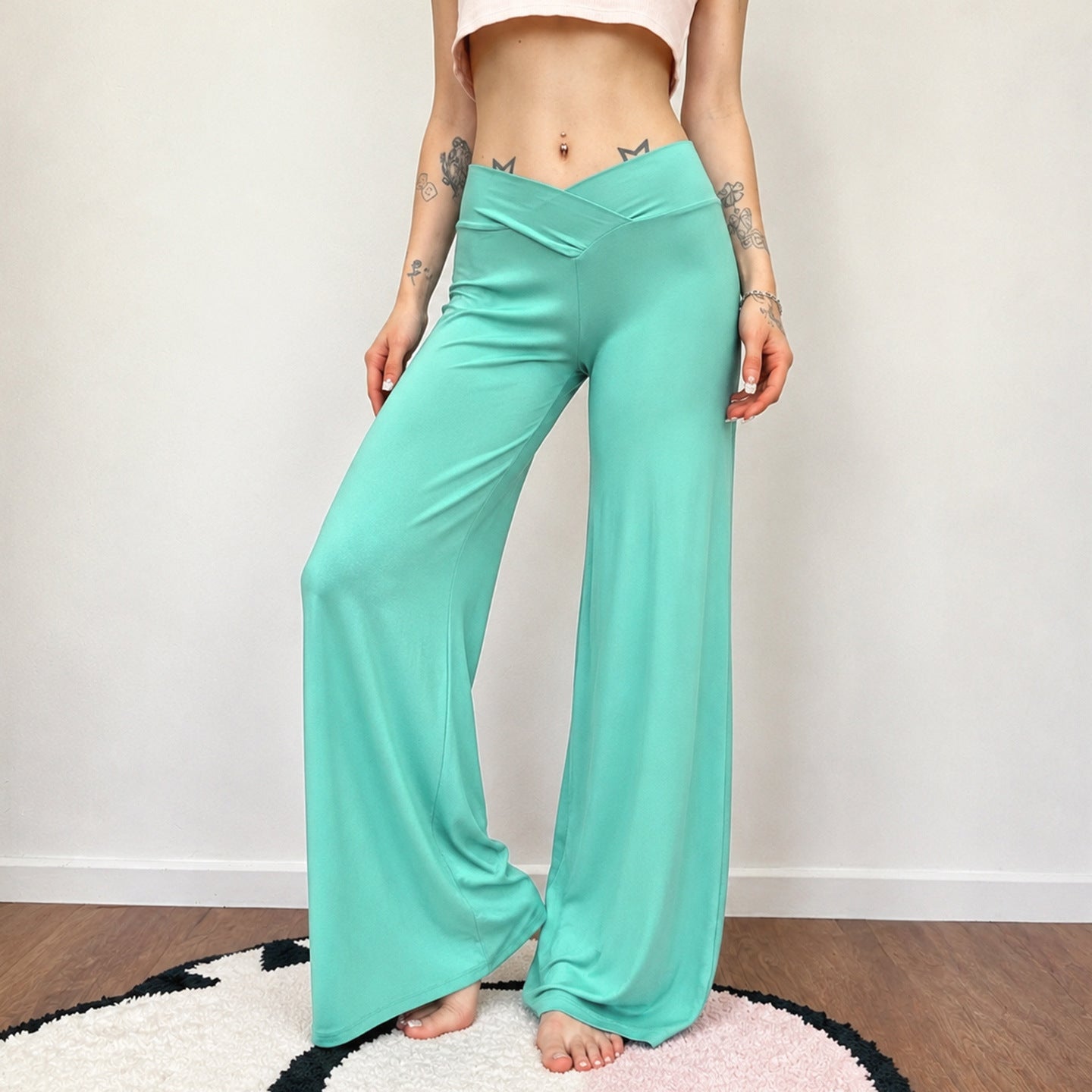 Pantalon Palazzo large pour femmes avec couture de taille en V et jersey stretch élastique Echo Archiv