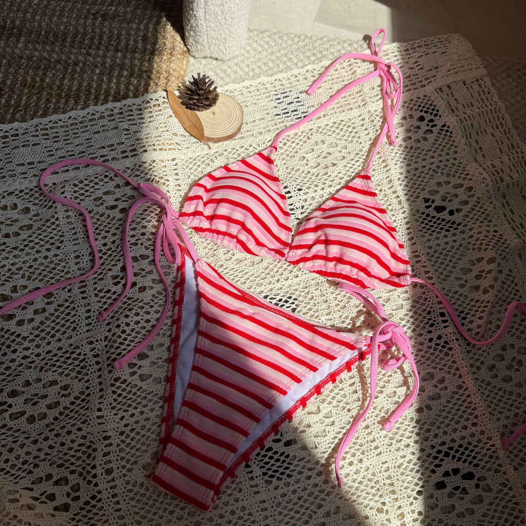 Bikini triangle pour femmes avec bretelles réglables et motif rayé coloré R&B