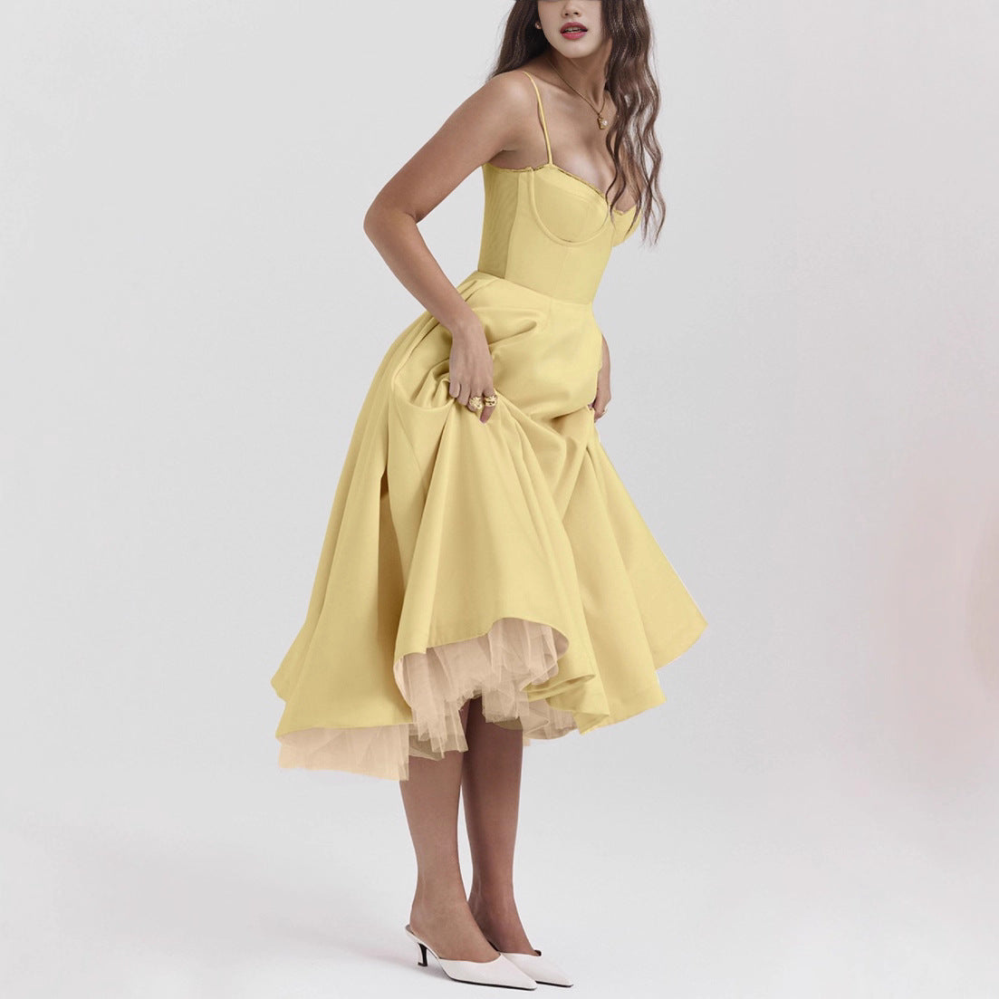 Robe midi rétro inspirée pour femmes avec corsage, coutures sous la poitrine, jupe évasée et poches latérales R&B