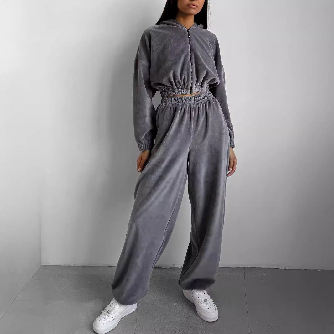 Ensemble Lounge Velours Femme avec Hoodie à Fermeture Éclair Courte, Pantalon de Jogging Taille Haute Élastique et Bustier Echo Archive