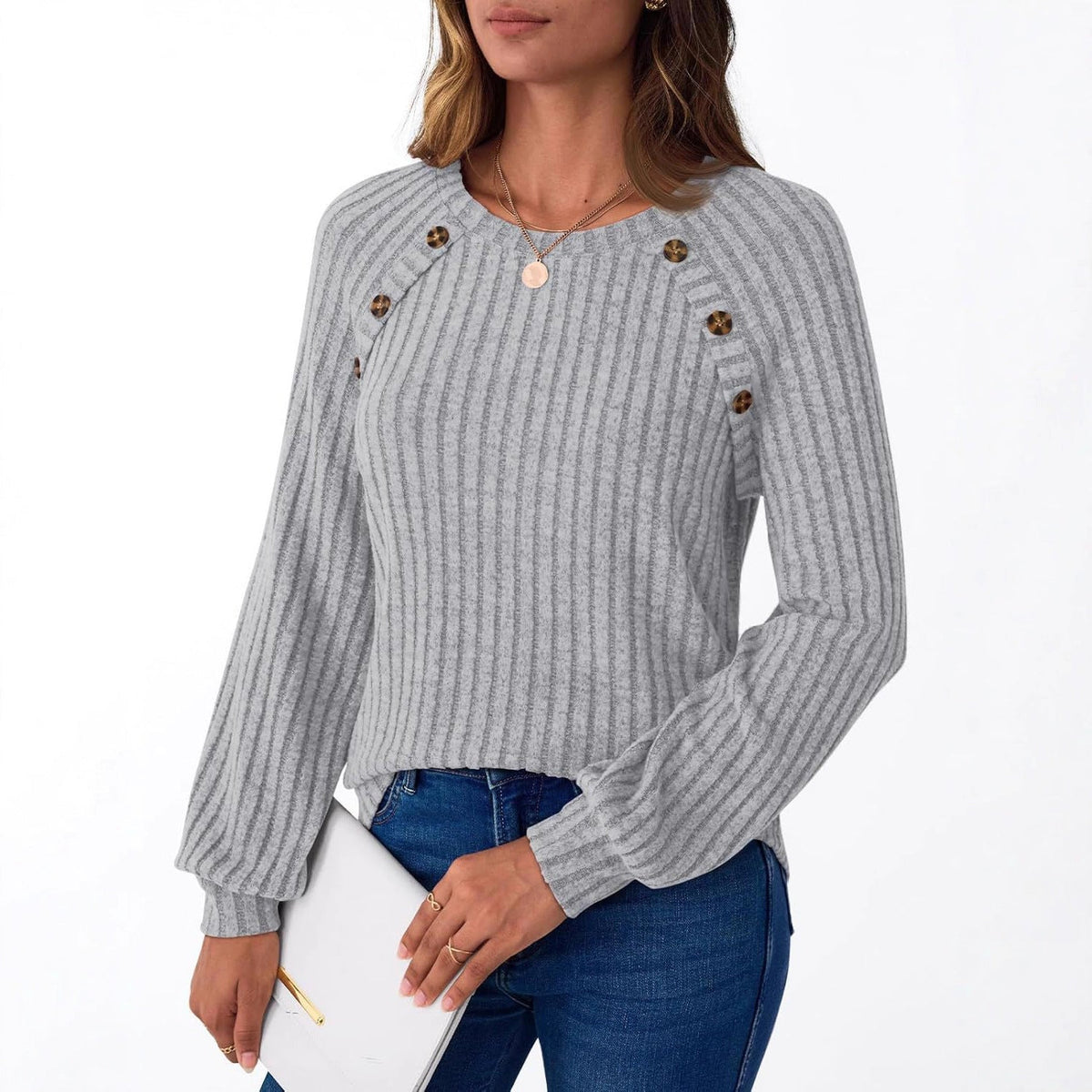 Pull en maille côtelée pour femmes avec patte de boutons décorative sur les manches raglan Echoarchiv