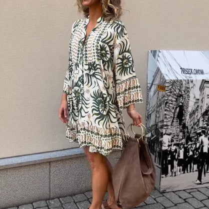 Tunique en viscose légère pour femmes avec patte de boutonnage, taille empire froncée, poignets élastiques et volants R&B