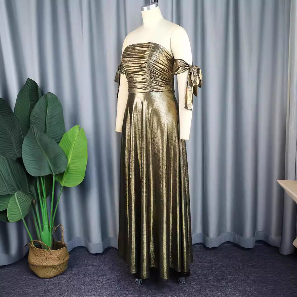 Robe de soirée glamour pour femmes avec design décolleté et élégantes fronces R&B