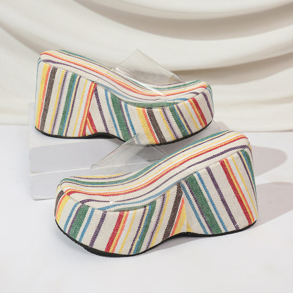 Sandales compensées pour femmes avec plateforme tendance et brides fermées R&B