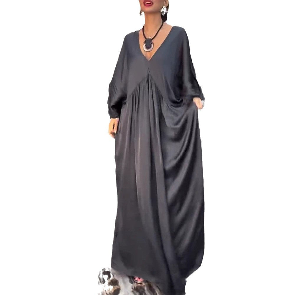 Robe maxi kaftan en satin avec décolleté en V, taille empire froncée et manches volantées R&B
