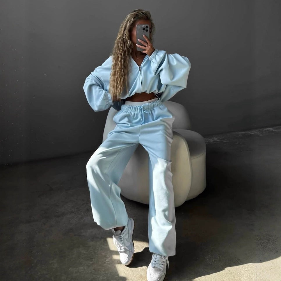 Ensemble de détente pour femmes avec veste à capuche zippée et pantalon de jogging ample en mélange de coton Echoarchiv