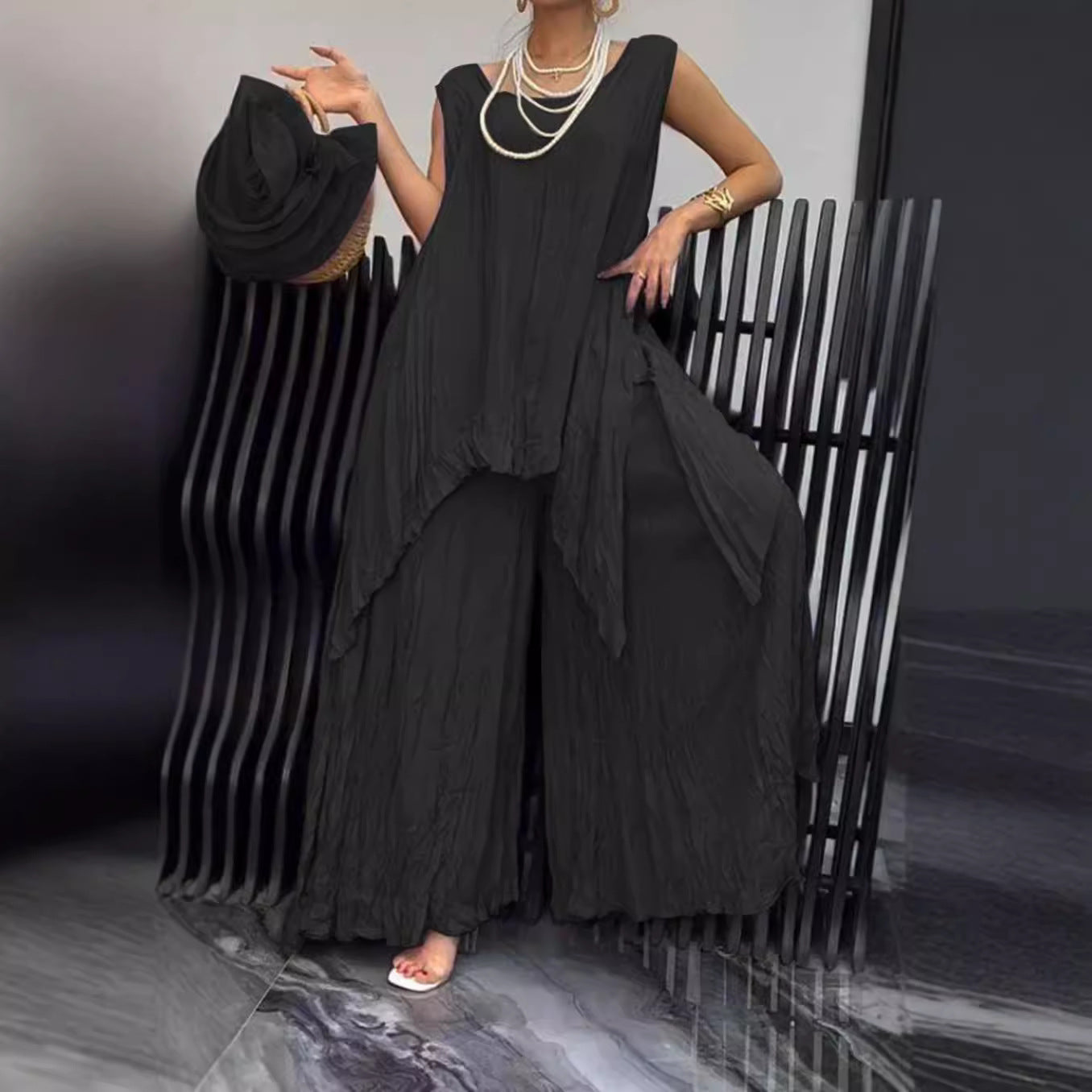 Ensemble léger à effet froissé pour femmes avec tunique sans manches et pantalon palazzo R&B