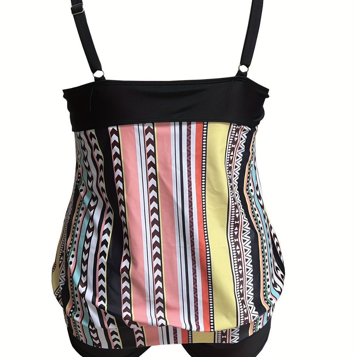 Ensemble Tankini Femme avec un mélange de motifs ludique et des shorts pratiques R&B