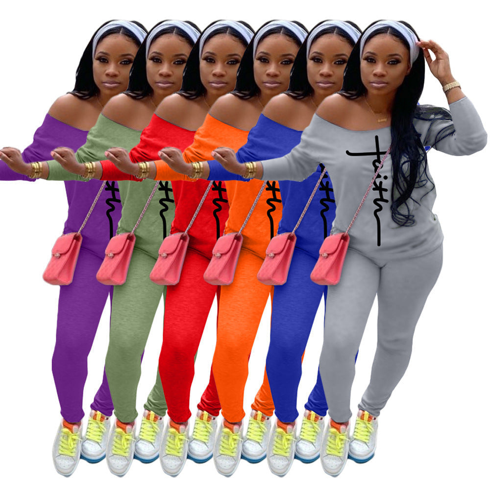 Ensemble décontracté à épaules dénudées pour femmes avec leggings ajustés et t-shirt oversize Echoarchiv