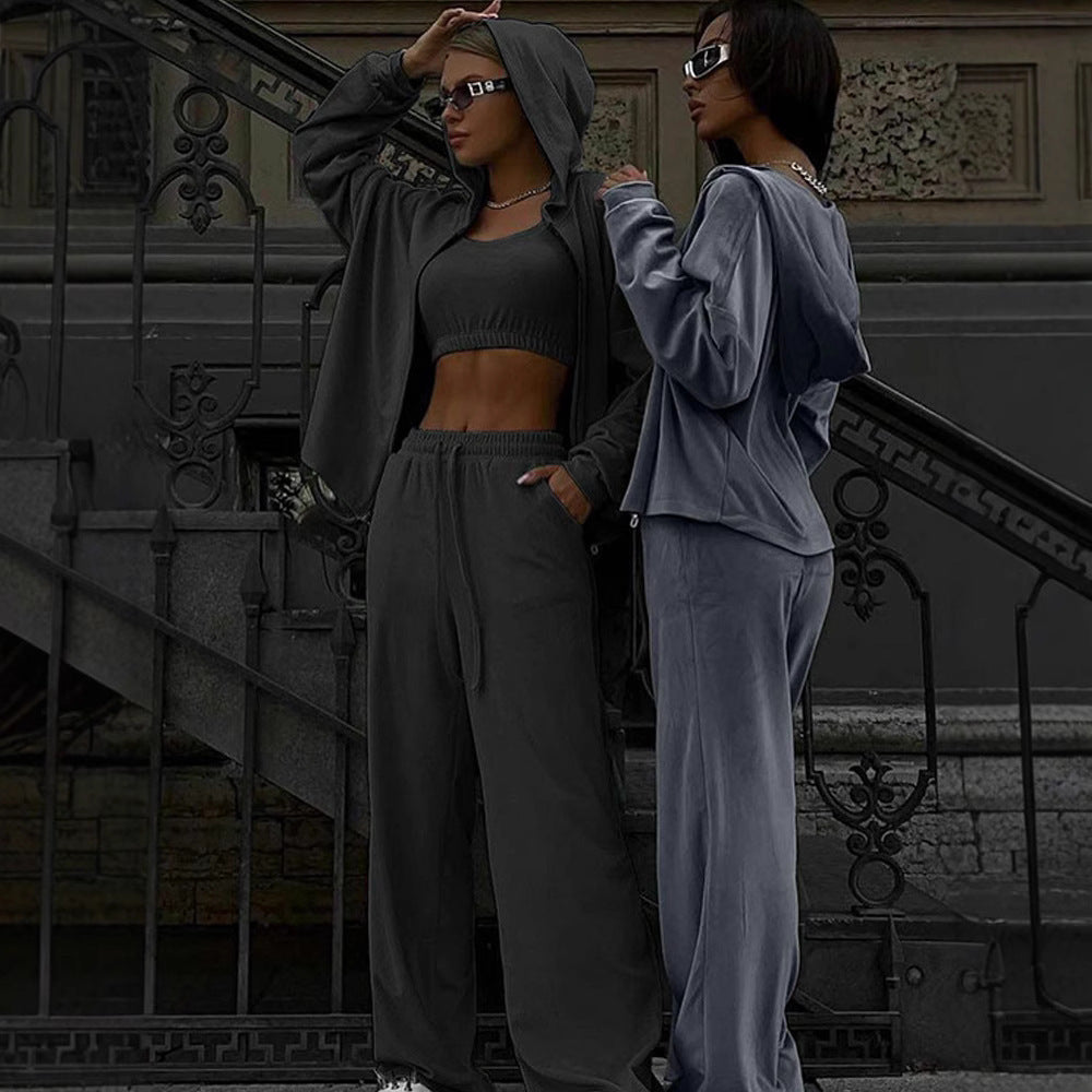 Ensemble lounge en velours doux pour femmes avec fermeture éclair courte, cordons extra longs et pantalon de confort à taille haute Echo Archiv