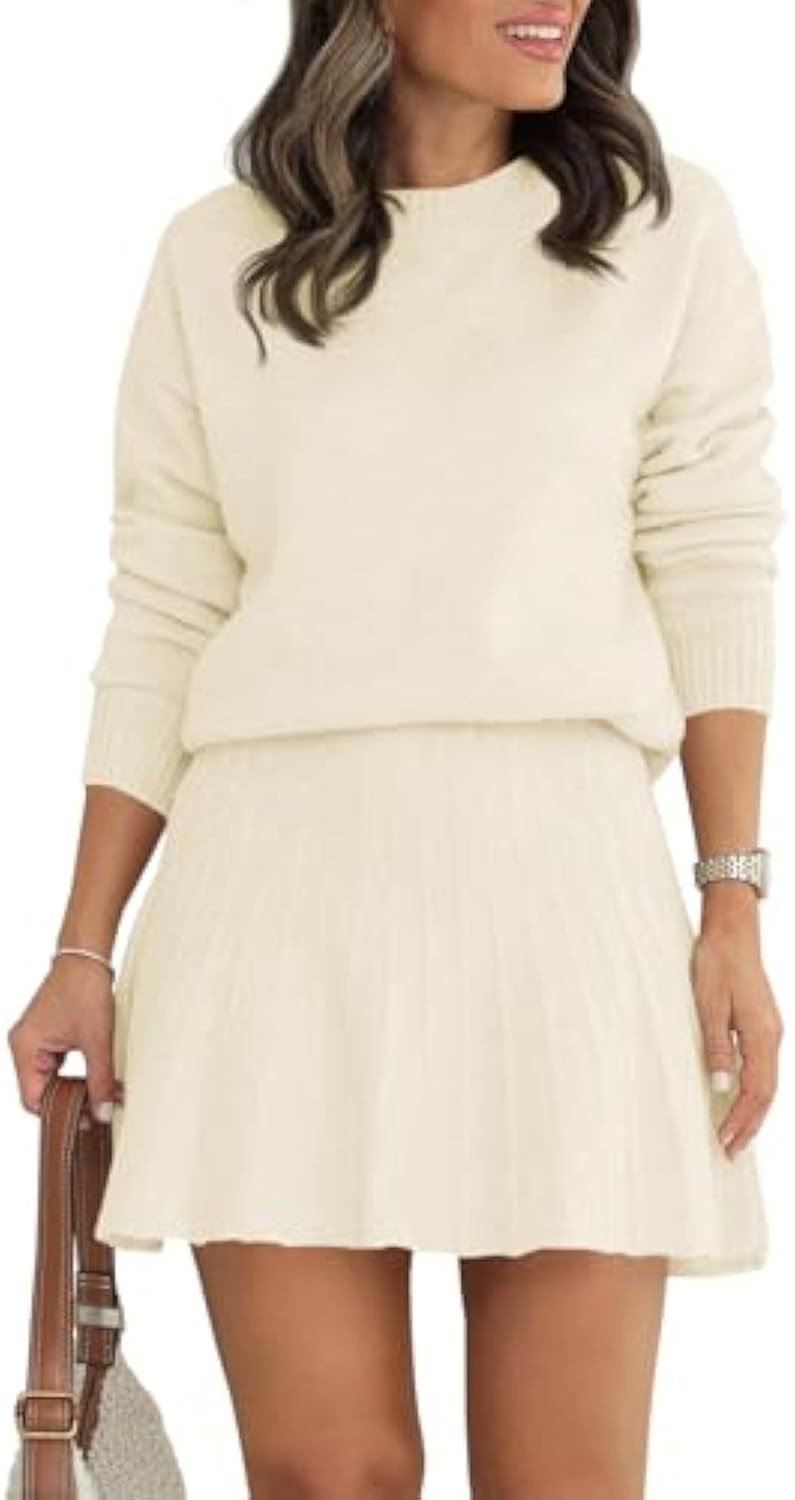 Ensemble en tricot pour femmes avec pull à col rond et mini-jupe plissée