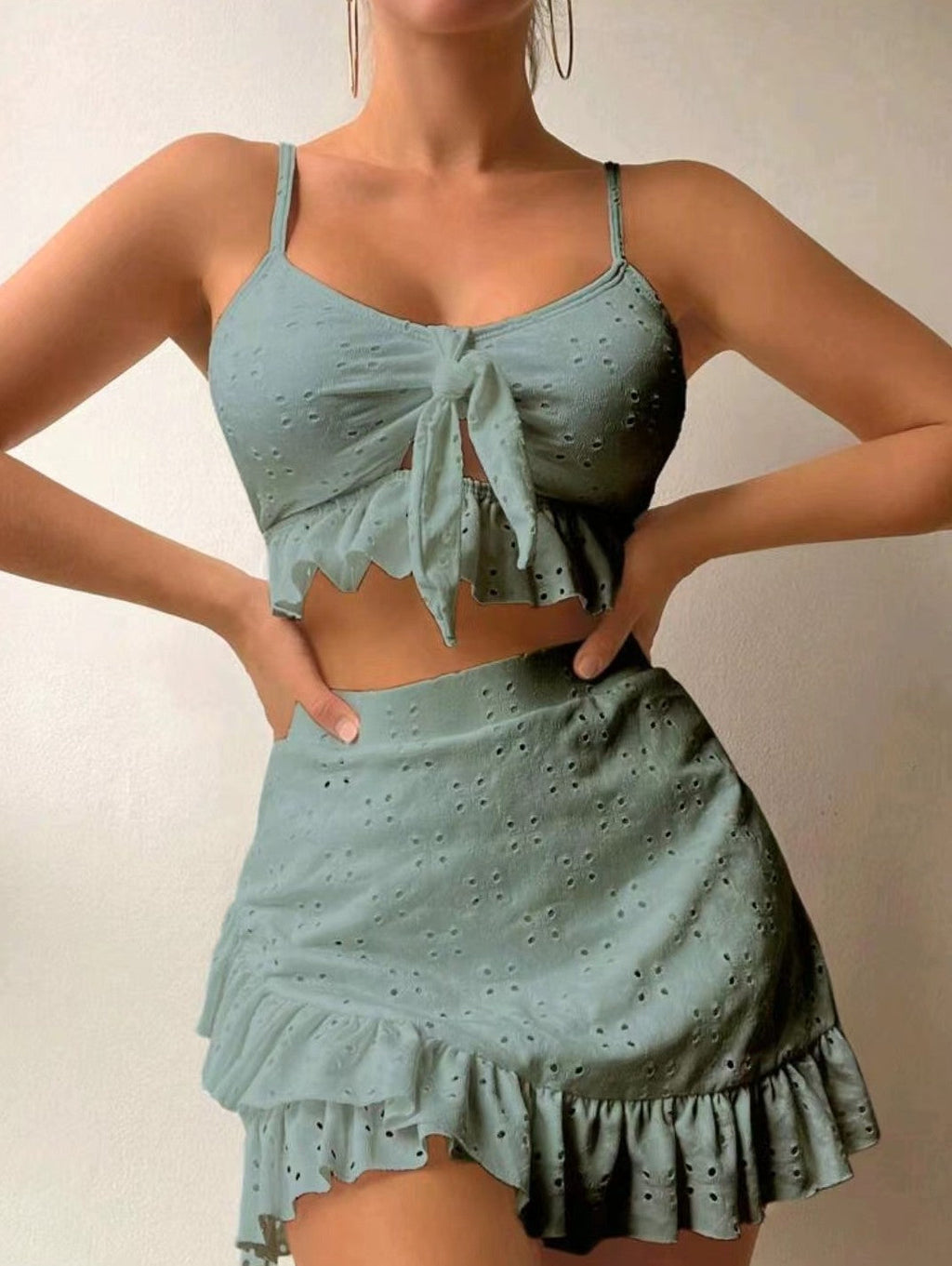 Ensemble Crop-Top et Jupe pour Femmes avec Design Ludique Echo Archiv