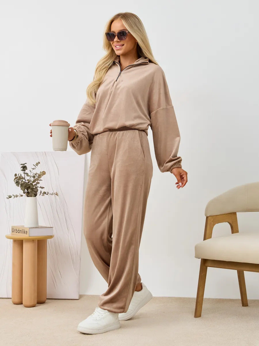 Ensemble de lounge en velours deux pièces pour femmes avec capuche et pantalon à taille élastique