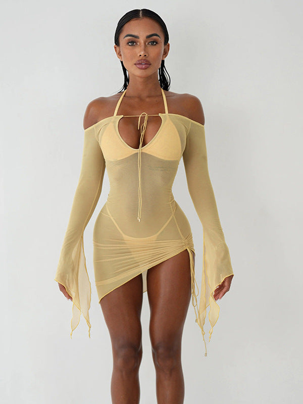 Maillot de bain pour femmes avec coupe innovante et détails de volants raffinés R&B