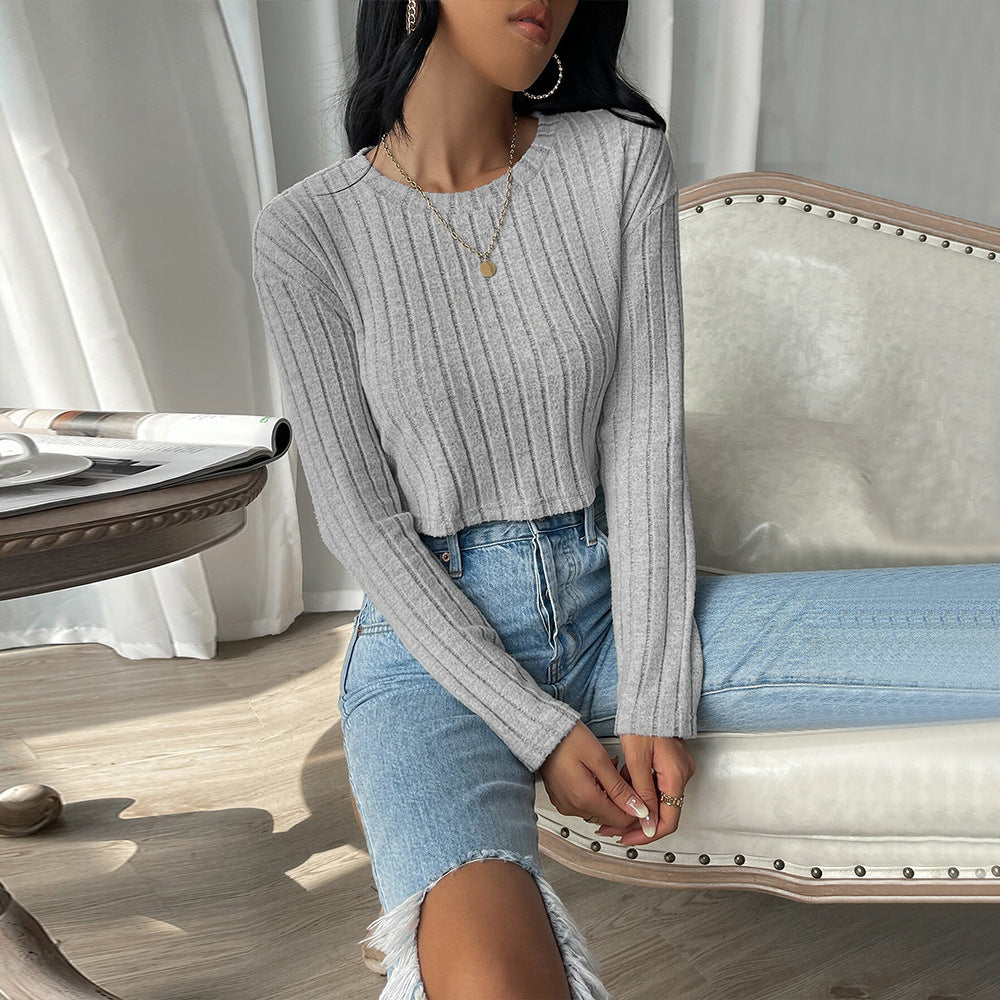 Top en tricot court à côtes pour femmes avec col rond et coupe cintrée
