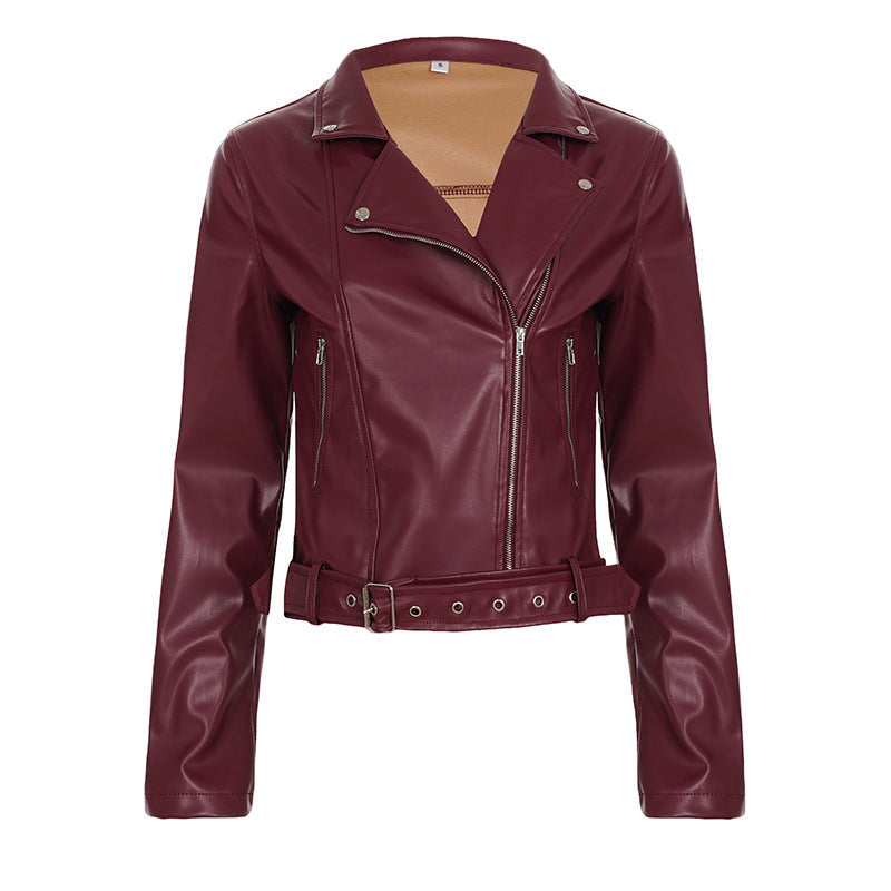 Veste de moto cintrée pour femmes en simili cuir avec fermeture éclair asymétrique, détails métalliques et ceinture à la taille Echo Archiv