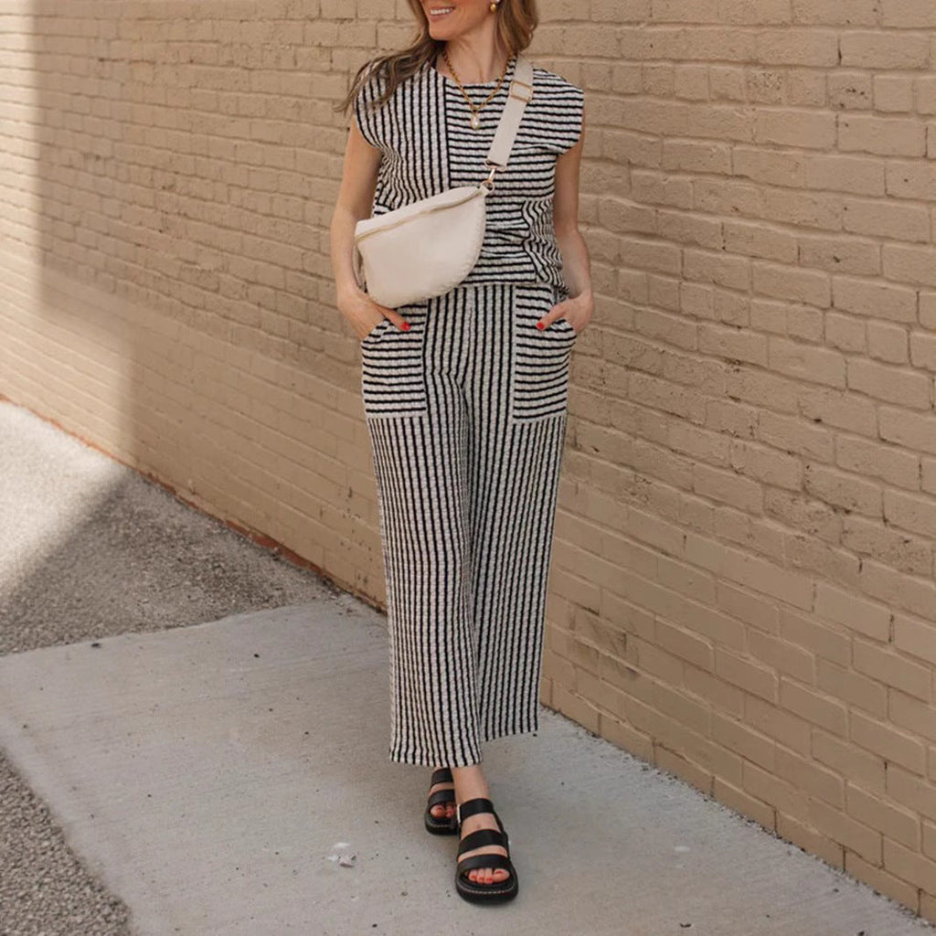 Tenue décontractée pour femmes avec éléments rayés R&B
