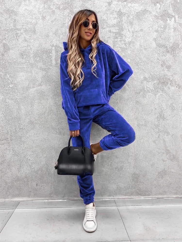 Ensemble de lounge en velours pour femmes avec un pull à capuche douillet et un jogging fuselé Echo Archive