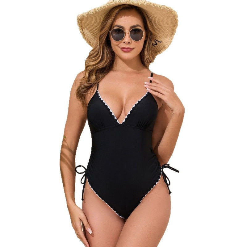 Maillot de bain élégant et féminin pour femmes avec bretelles réglables Echo Archiv
